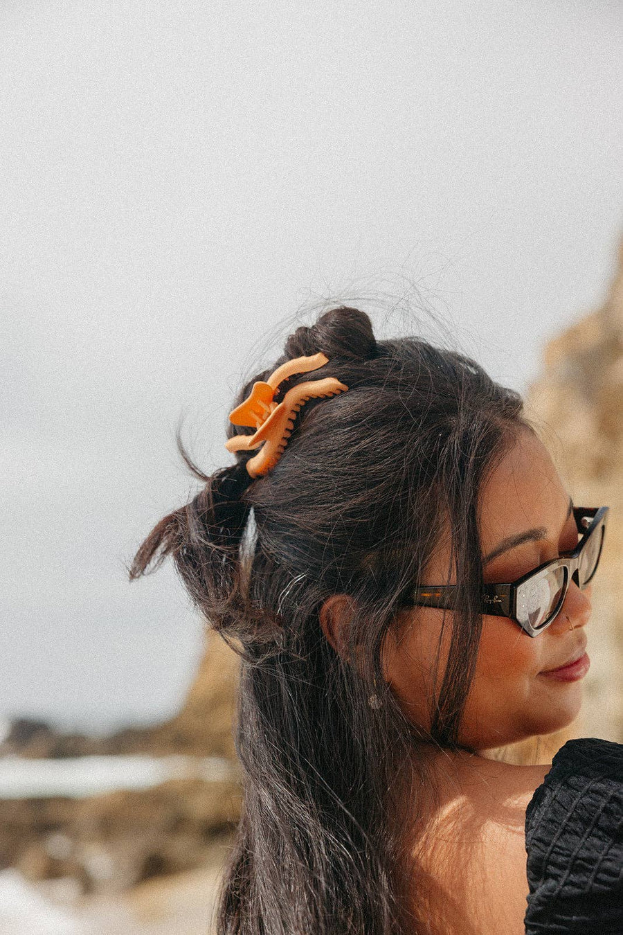 Wavy Midi Hold Everything Claw
