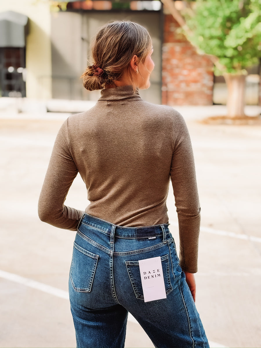 Brown fitted long sleeve heathered turtle neck 