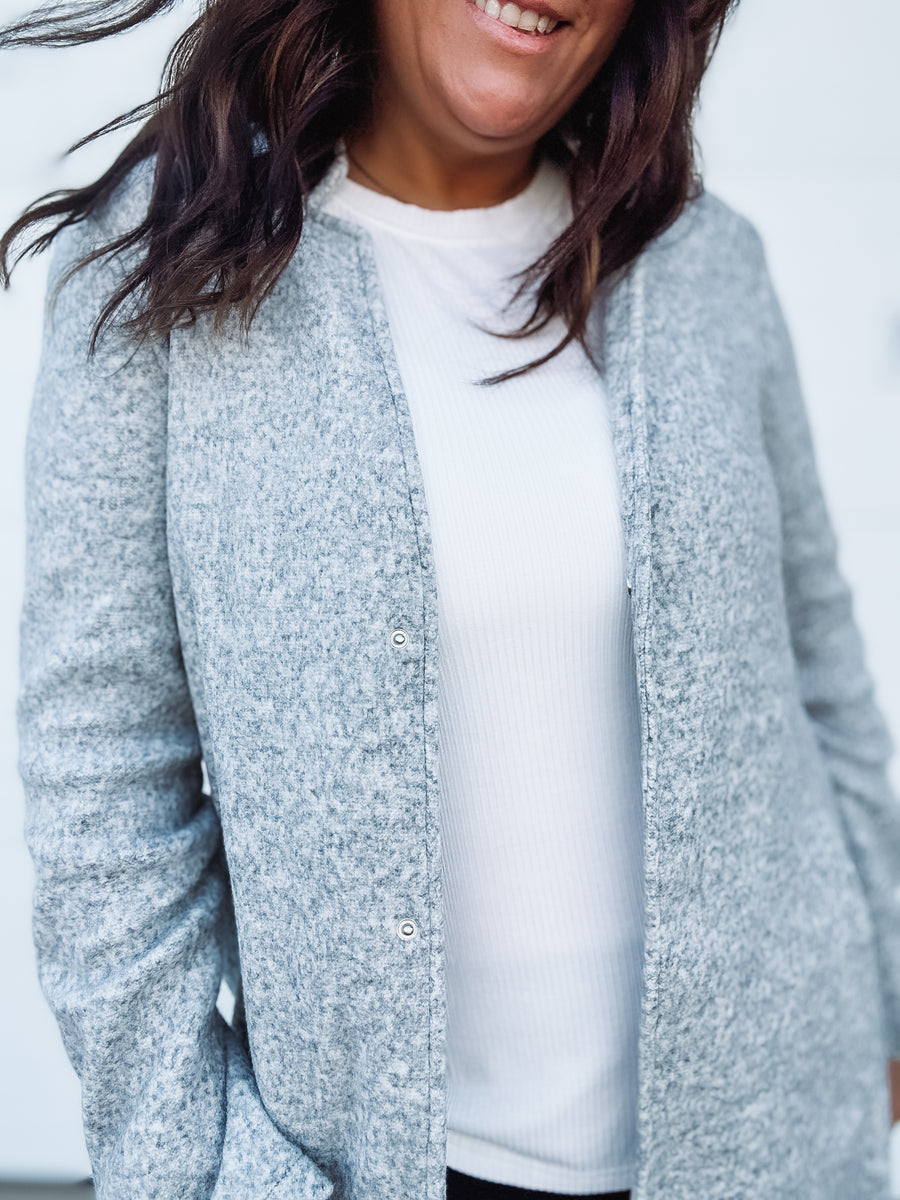 Grey long sleeve duster jacket