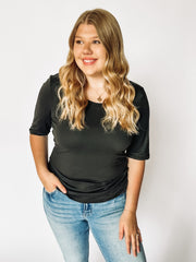 black half sleeve tee