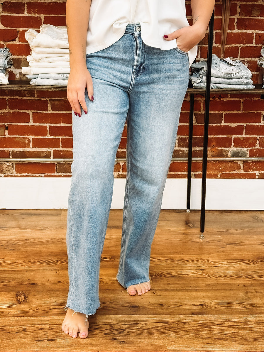 Hidden High Rise Dad Jeans.