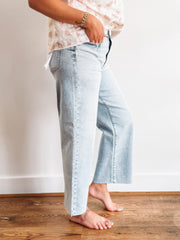 Lightwash cropped Daze Jean In the Pleaser Cut.