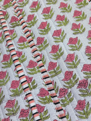 Quilted tote bag in cottage rose