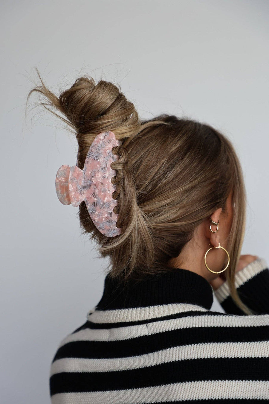 Oversized Pink Pearl Claw