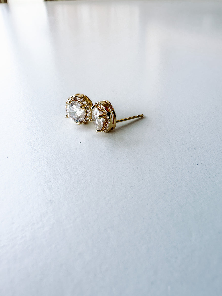 gold studs