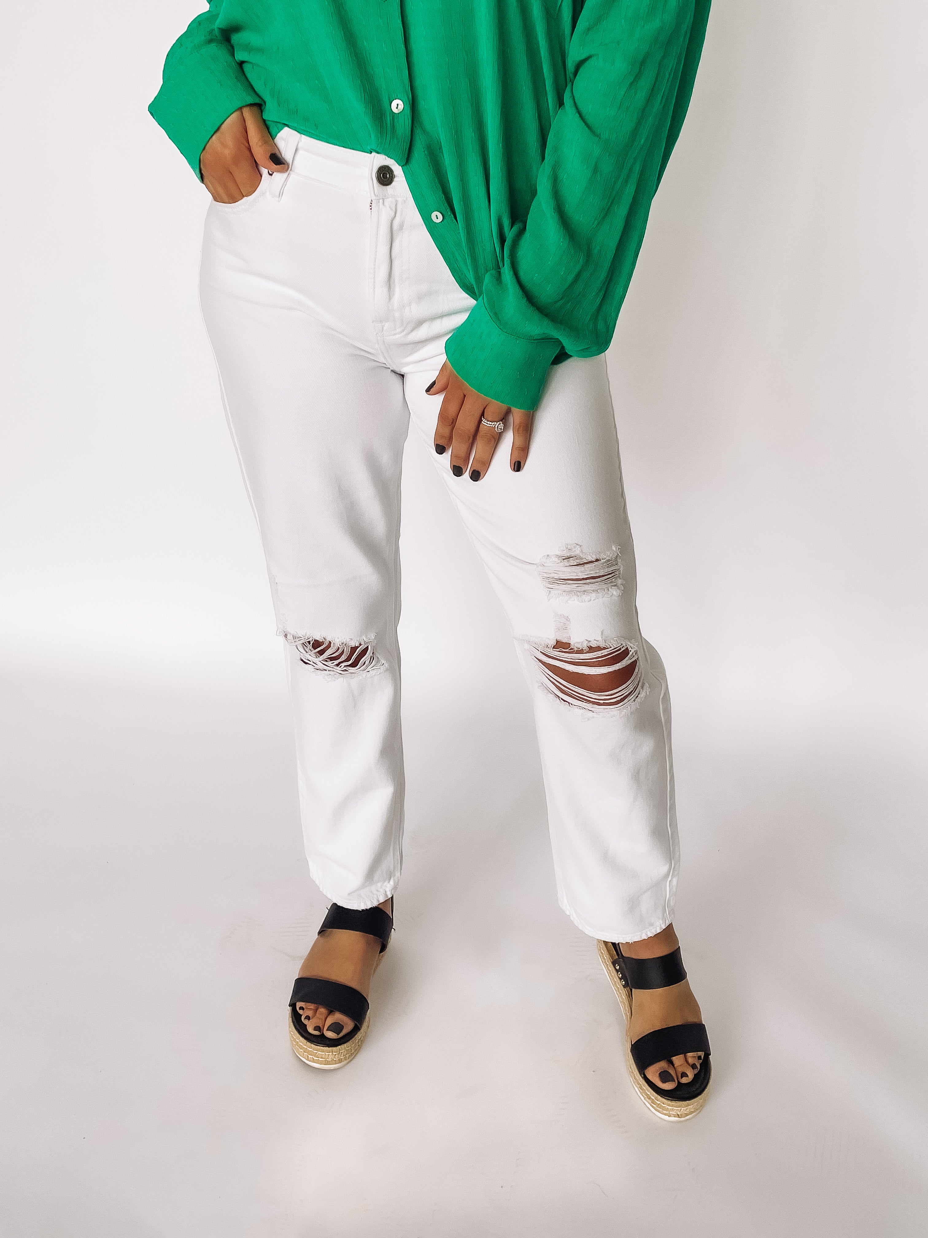 white distressed boyfriend jeans