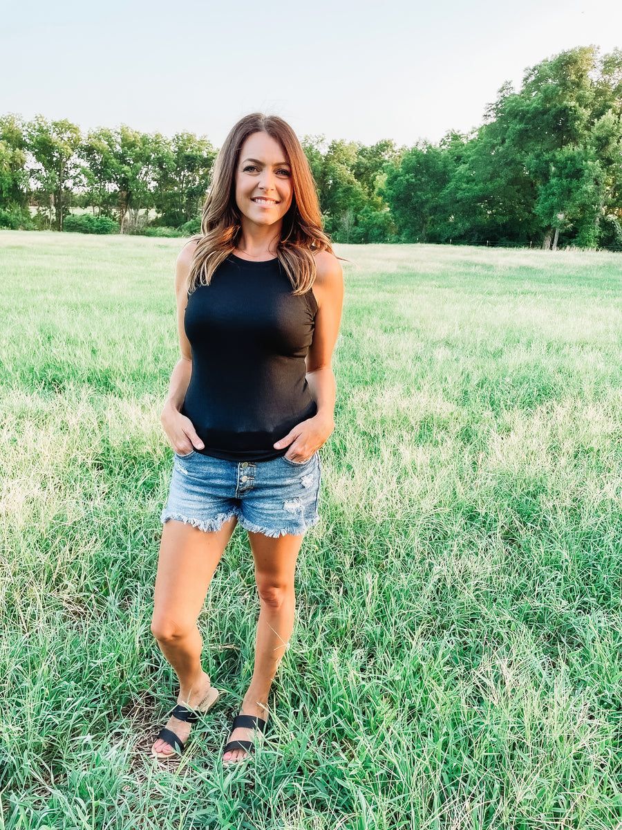 Black ribbed tank